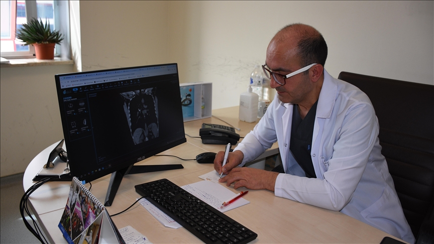 thumbs-b-c-0db8f86462c81616bdc8a0a090dc92e8