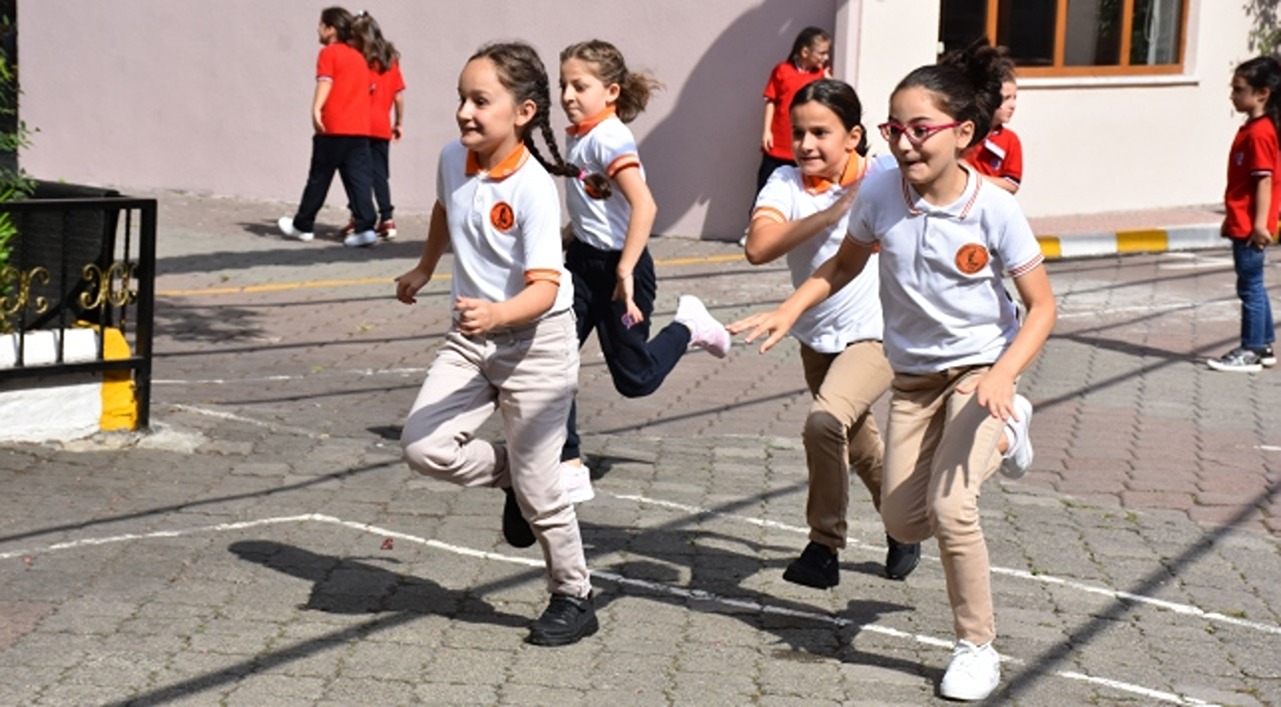 yaz-tatili-erkene-mi-alindi-1280x707