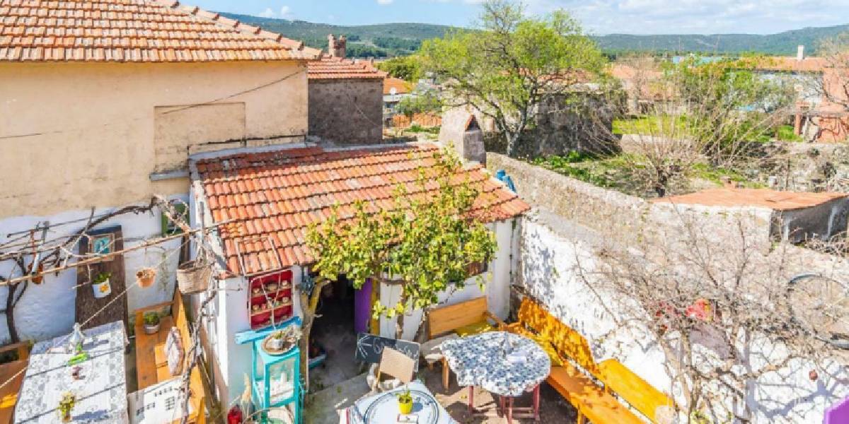 urla-barbaros-koyu-1