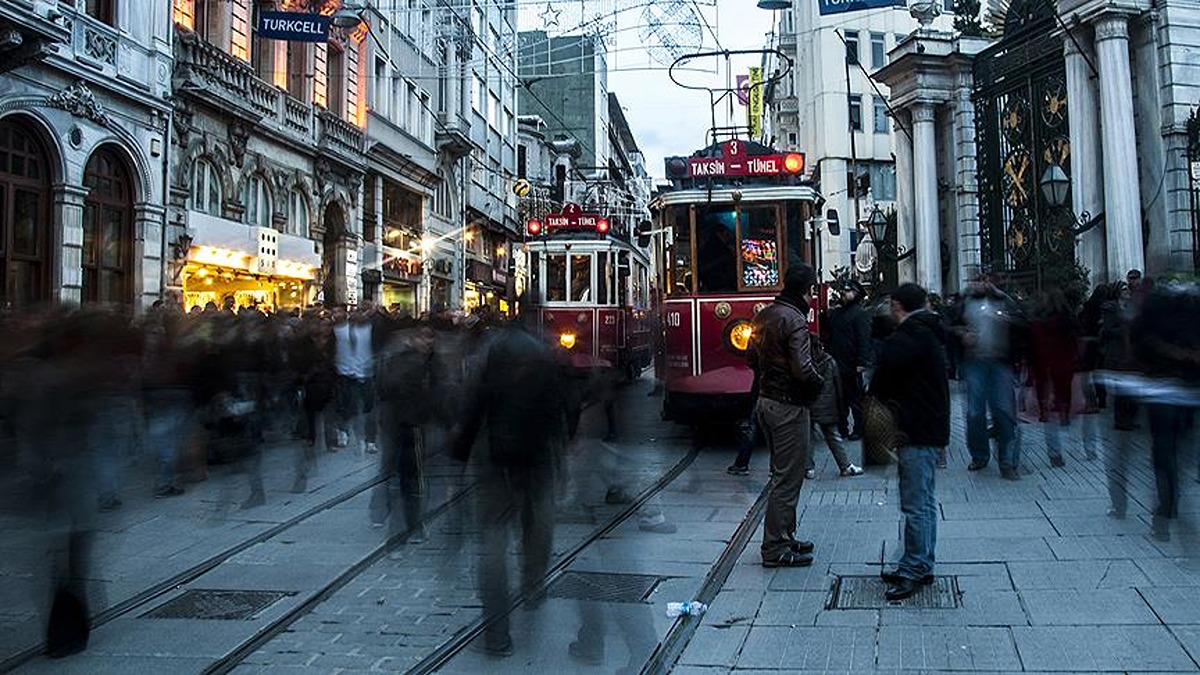 istiklal-caddesi-neden-bu-kadar-populer-1200x675.jpg
