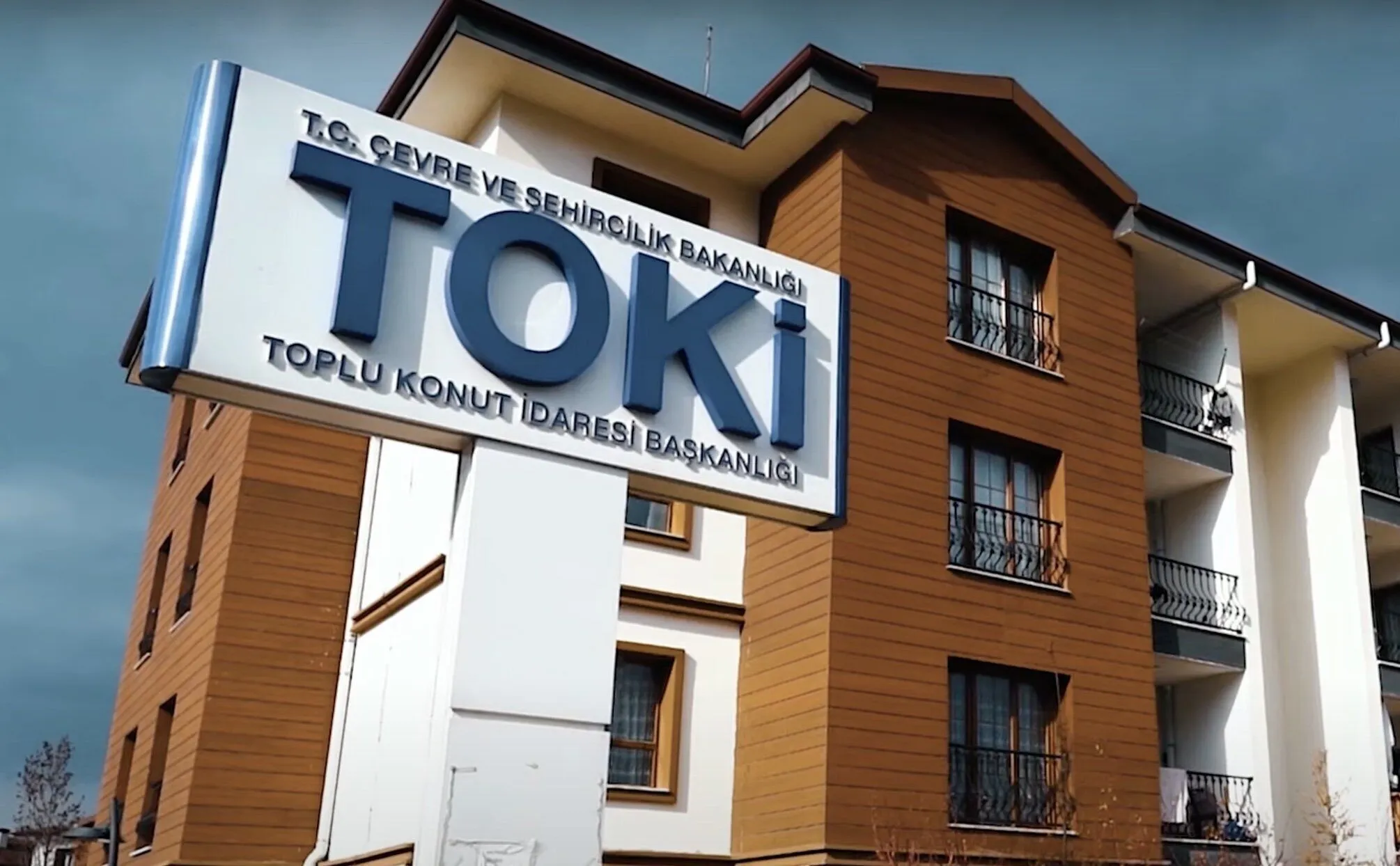 057535a1-0x0-rize-toki-kura-cekimi-canli-izle-2022-rize-toki-kura-sonuclari-isim-listesi-21-31-basvuru-sorgulama-ekrani-1671506001292.webp