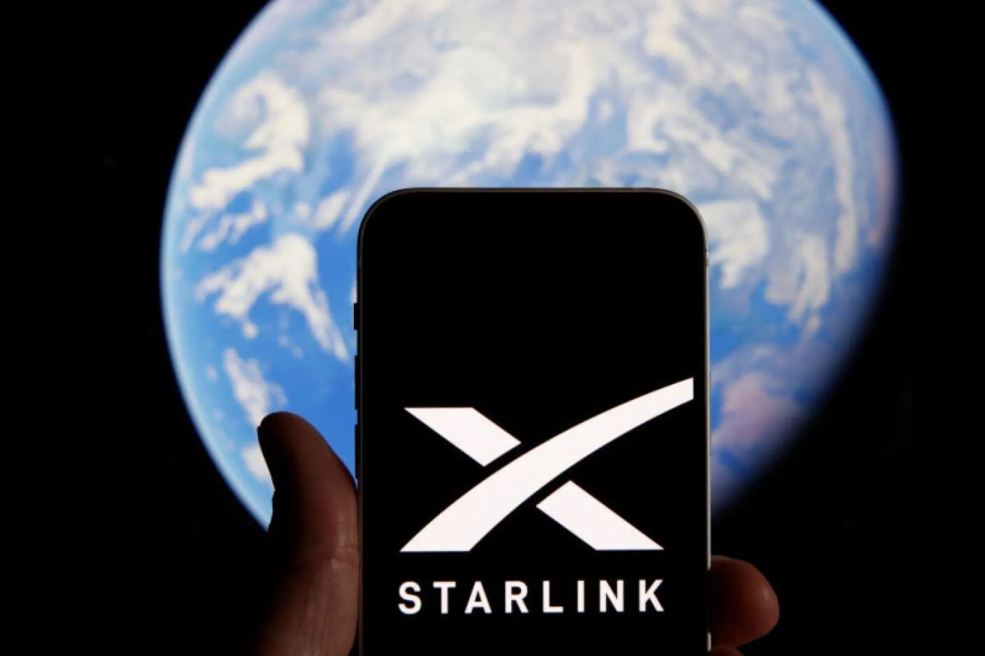 2022-12-spcae-x-starlink-smartphone-connection-639c87a17d16a94ebd07bb31.webp