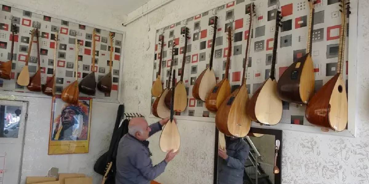 malatyada-baglama-3.jpg