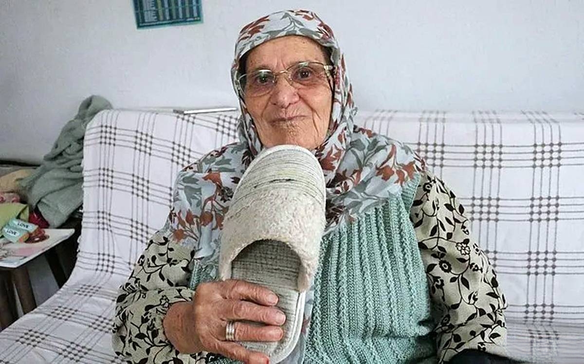 cocuga-terlikle-vurmak-suc-mu-1.jpg