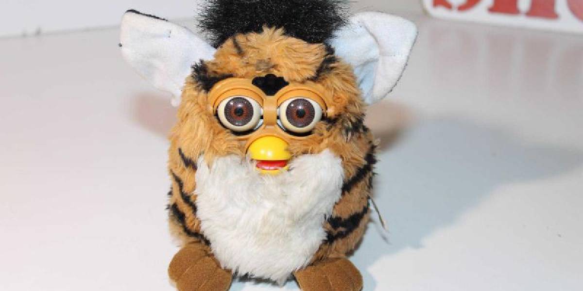 furby-oyuncaklara-ilgi-artti-1.jpg