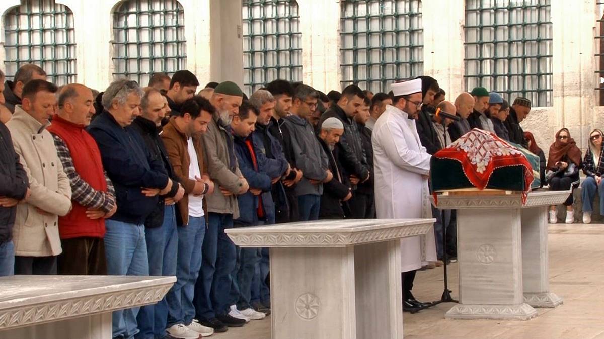 oyuncu-sevil-akdag-arkadasi-elif-kirav-oldurdu-2.jpg