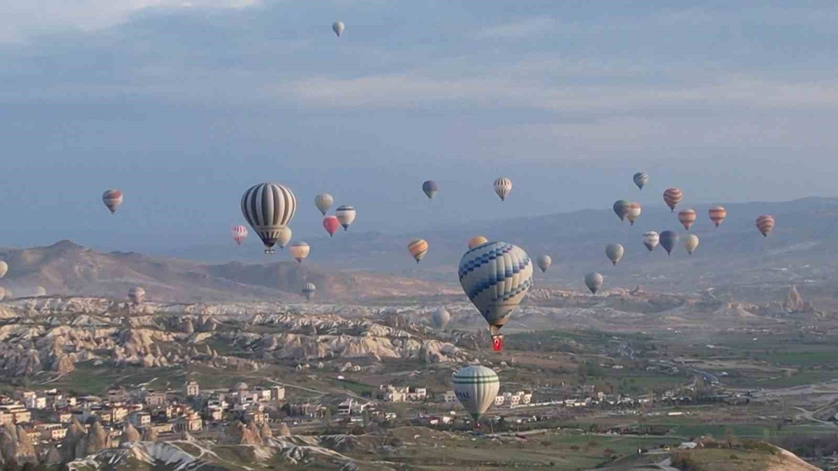 kapadokyada-23-nisan-kutlamasi-goruntiler-1200x675.jpg