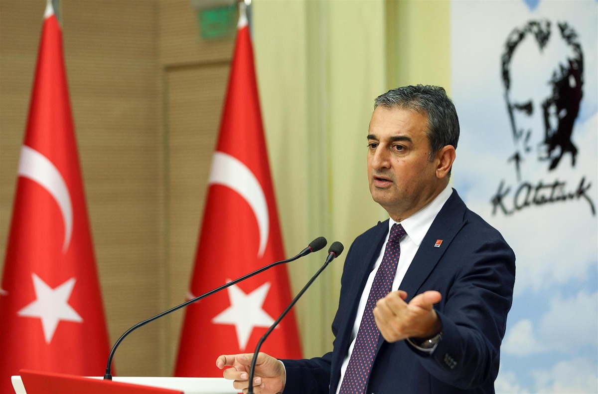burhanettin-bulut-1200x790.jpg
