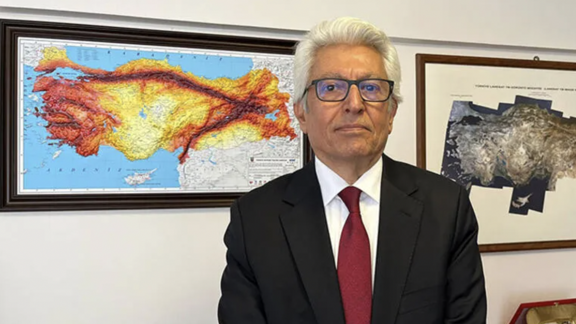 kimse-evinde-rahat-oturamicak.png
