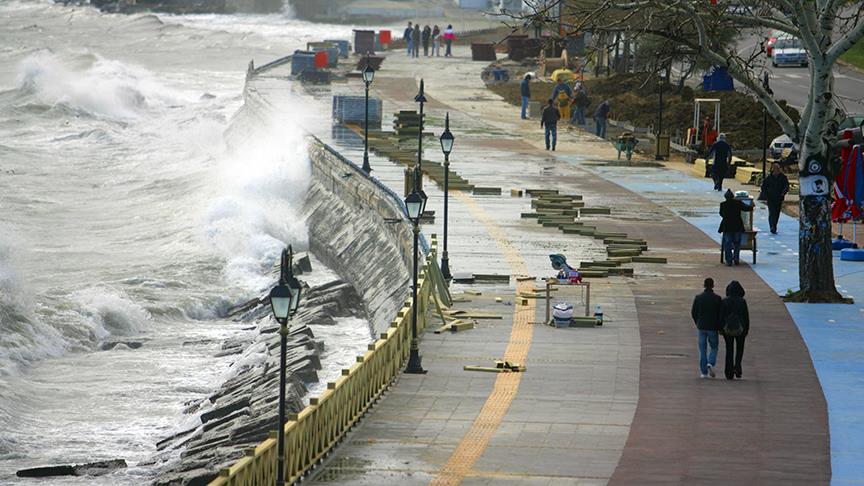 istanbul-icin-tsunami-risk-haritasi-aciklandi-kiyidaki-o-ilceler-icin-hayati-uyari.jpg