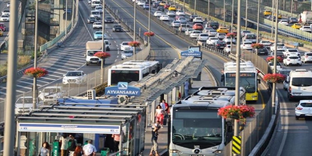 toplu-tasima-istanbul.jpg