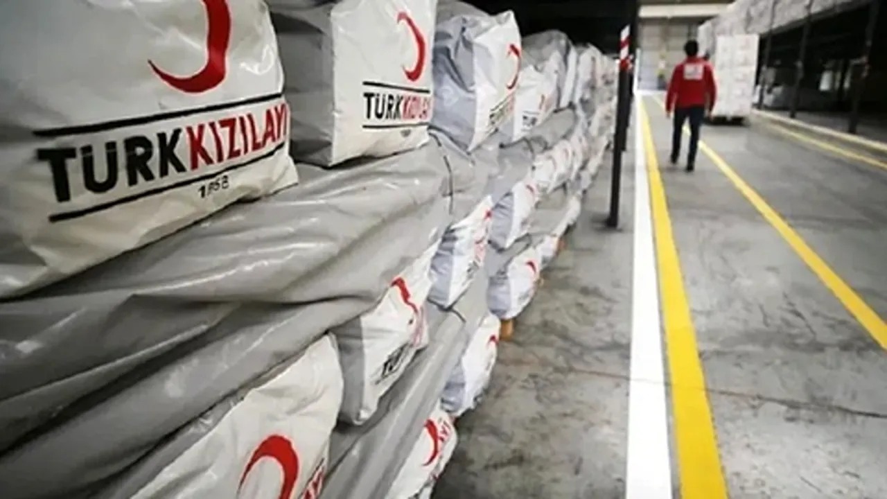 kizilay-acikladi-2025-kurban-vekalet-bedelleri-belli-oldu-yurt-ici-daha-pahali-yurt-disi-sudan-ucuz-1280x720.jpeg
