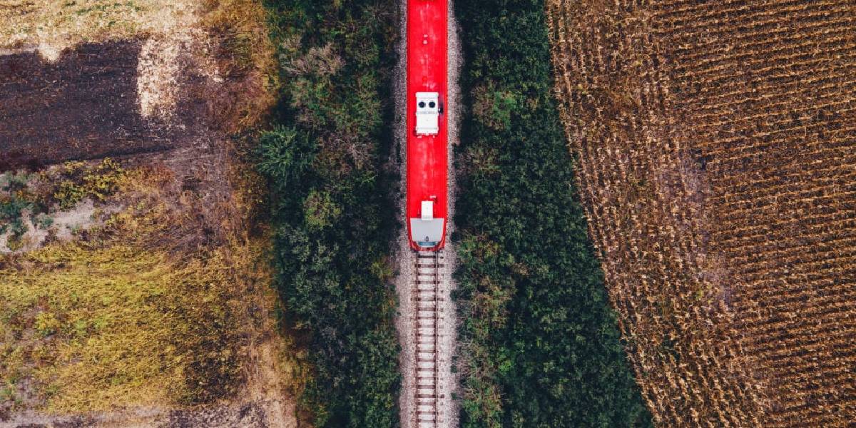 100-gunde-3-kita-gezdiren-tren-2.jpg