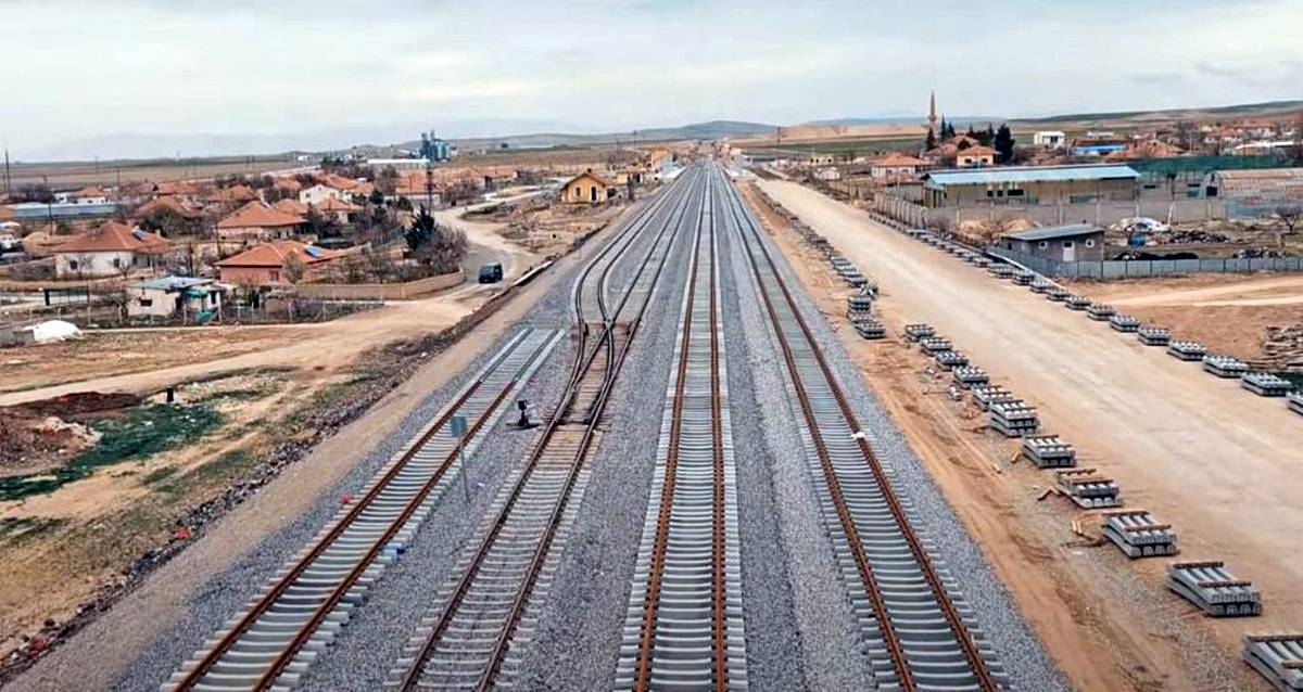 konya-karaman-ulukisla-yenice-tren-hatti-ne-zaman-acilacak-3.jpg