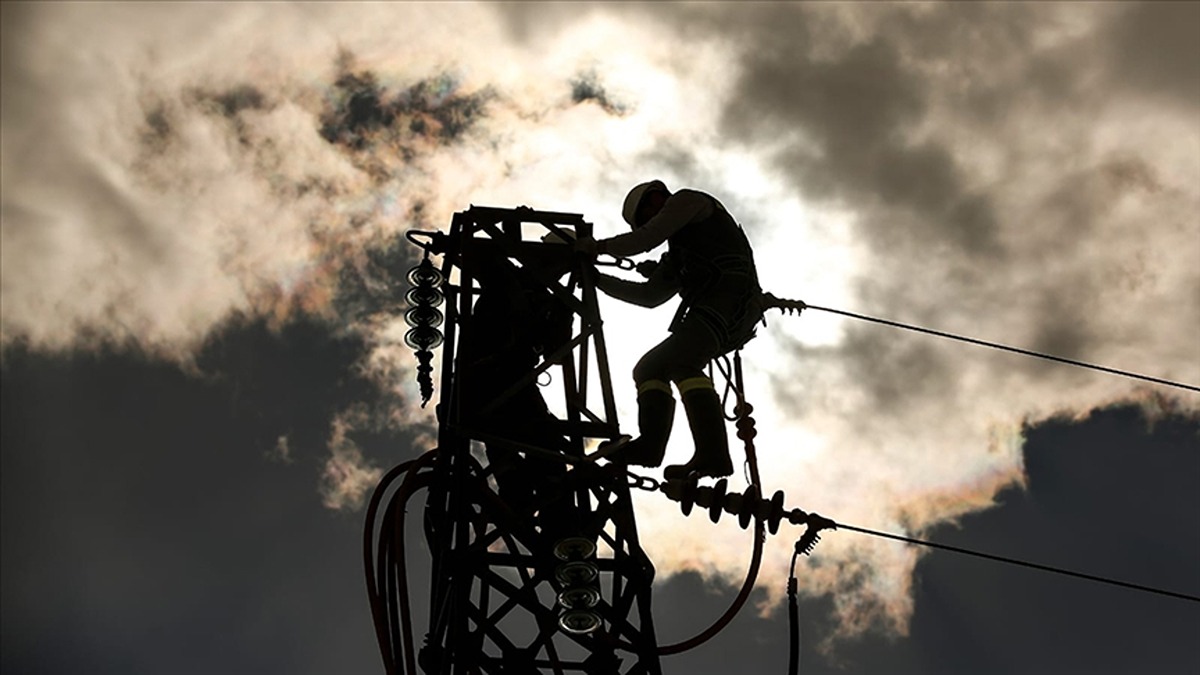 bakan-bayraktardan-elektrik-kesintisi-aciklamasi-turkiyeyi-etkileyecek-elektrik-kesintisi-olacak-mi-1-1200x675.jpg