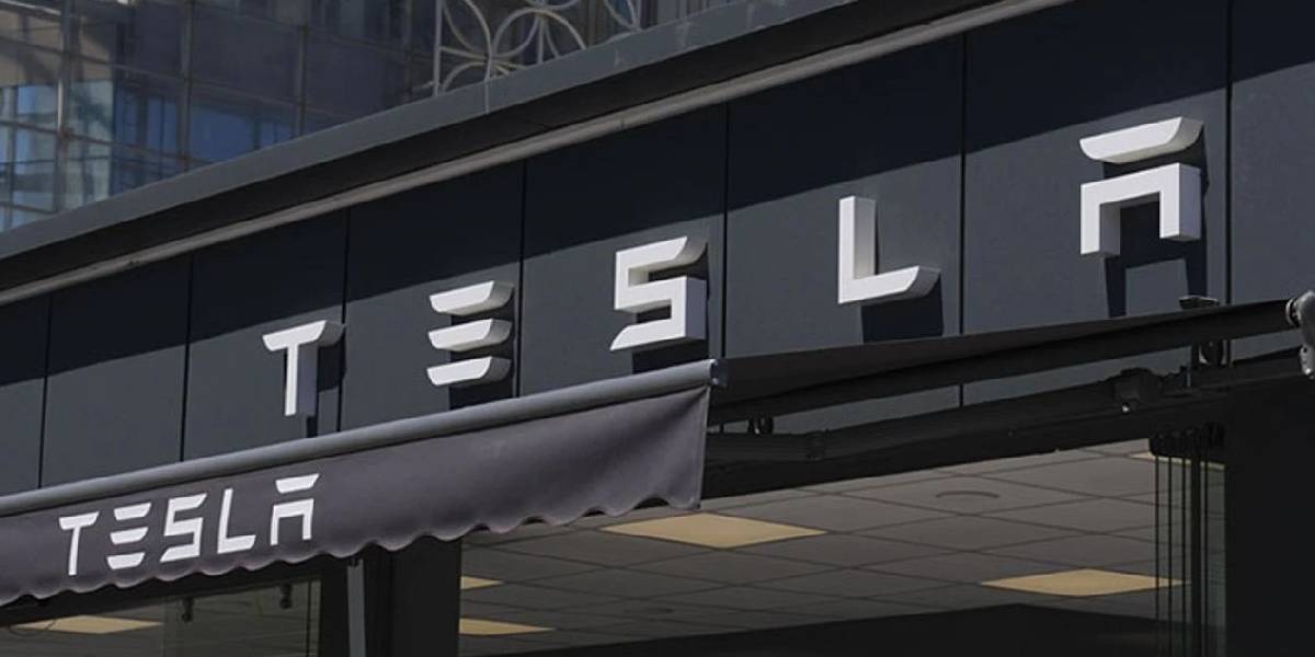 tesla-satislari-dustu-2.jpg