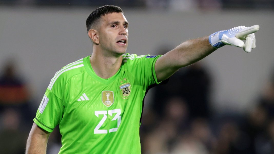 emiliano-martinez-2.jpg