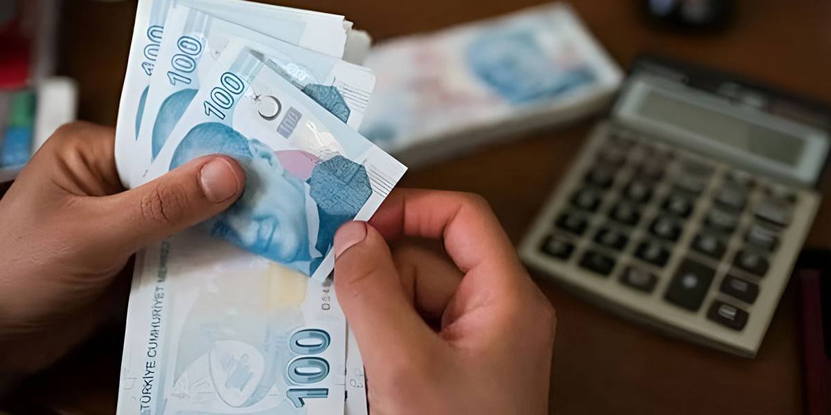ozgur-erdursun-1.jpg