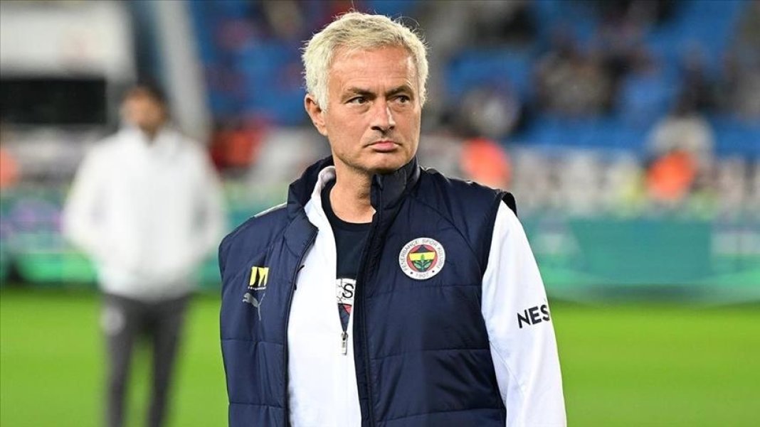 jose-mourinhodan-transfer-ve-gelecek-sezon-sorularina-net-yanit-anlamadim-1