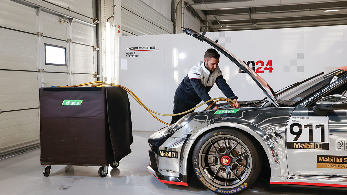 sentetik-e-yakit-porsche-cup.jpg