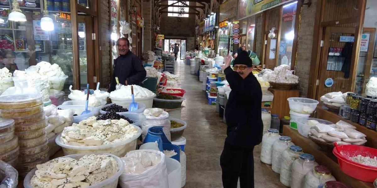 hazar-keremoglu-van-peynir-kapak