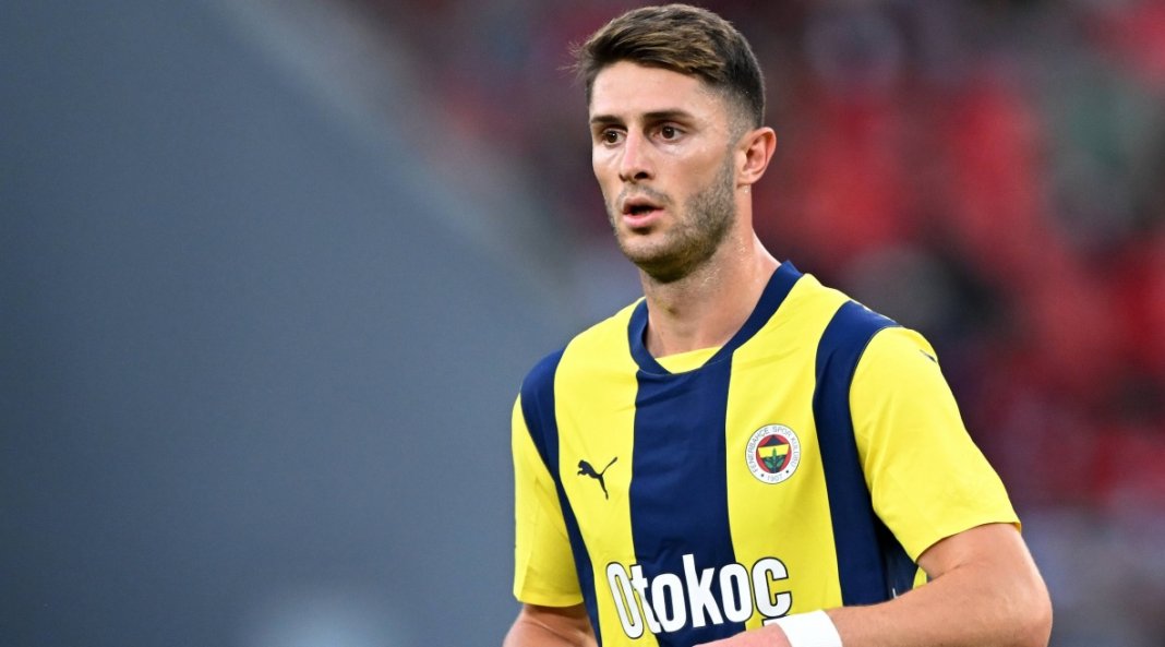 ismail-yuksek-fenerbahce-2024-2025-1727867117-150107.jpg
