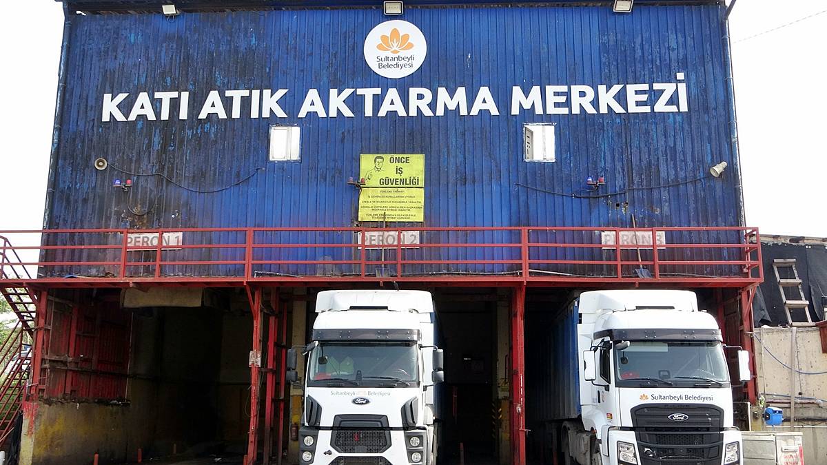 degerli-esyayi-cope-atarsak-ne-olur-cop-atik-merkezine-nasil-girilir-6.jpg