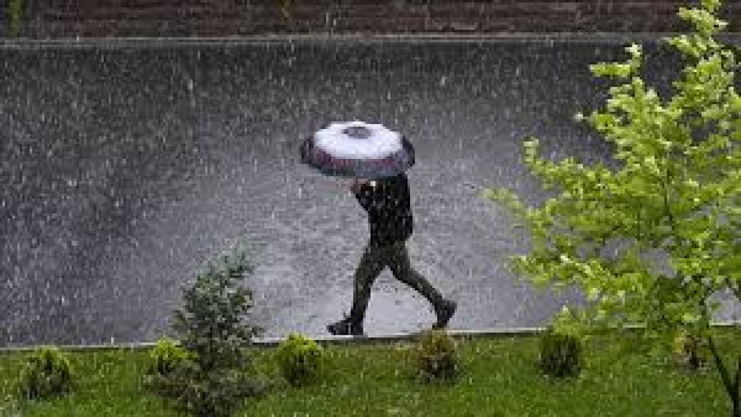 meteorolojiden-sonra-icisleri-bakanligi-da-uyardi-turuncu-alarm-verildi-sokaga-cikani-pisman-edecek-3.jpg