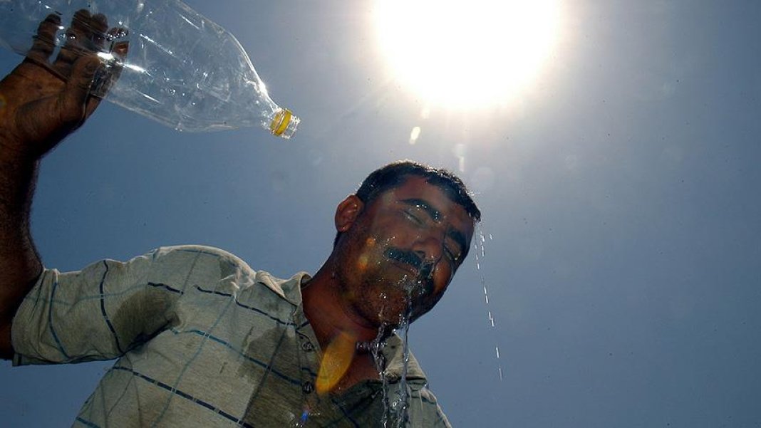 afrika-sicaklari-kapida-unlu-meteorolog-tarih-verdi-termometreler-o-gun-tavan-yapacak-yaz-resmen-basliyor-1-001.jpg