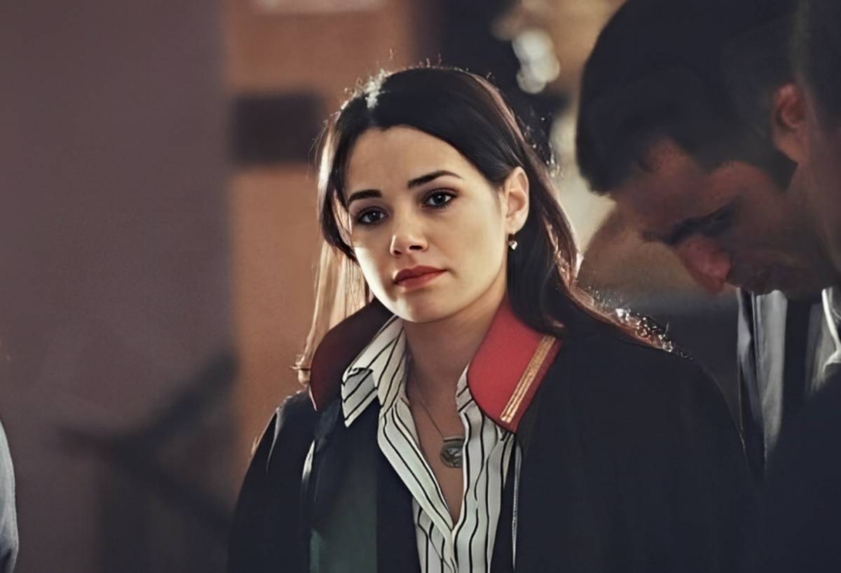 ozgu-namal-elif-eylul.jpg