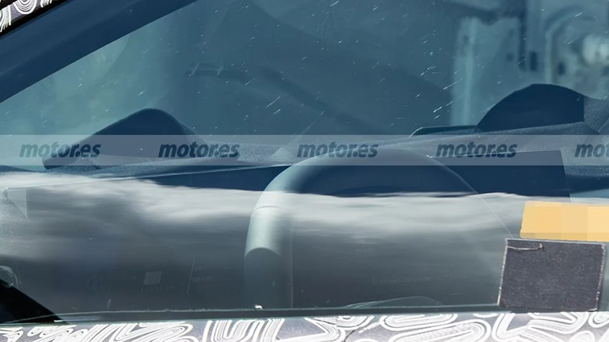 yeni-renault-clio-casus-fotograf-ekran.png