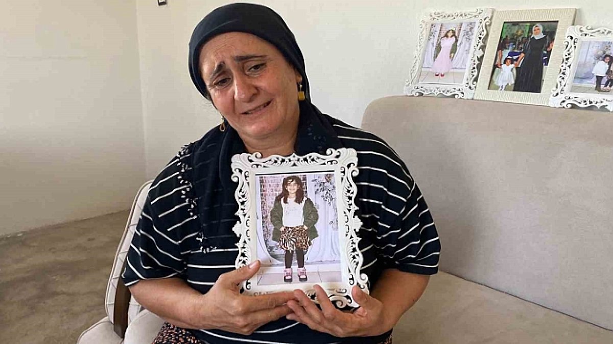 narinin-annesi-yuksel-guran-okula-az-kaldi-butun-cocuklar-kapimin-onunden-gidiyor-narin-olmaz-ise-yasayamam-20240827aw27-9891.jpg