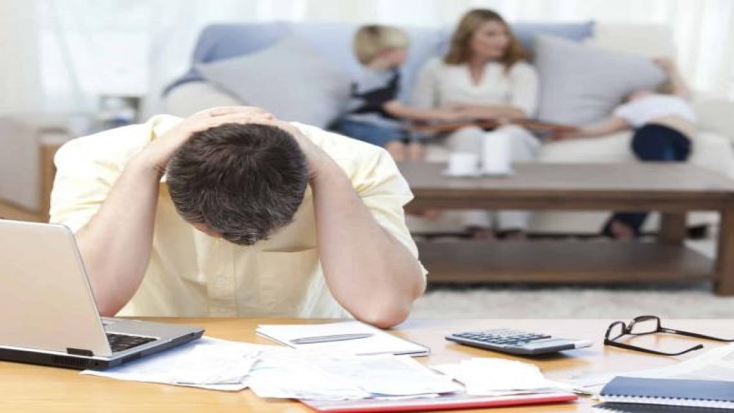 yargitaydan-emsal-karar-esine-ilgisiz-davranan-koca-tazminat-ve-nafaka-odeyecek-2