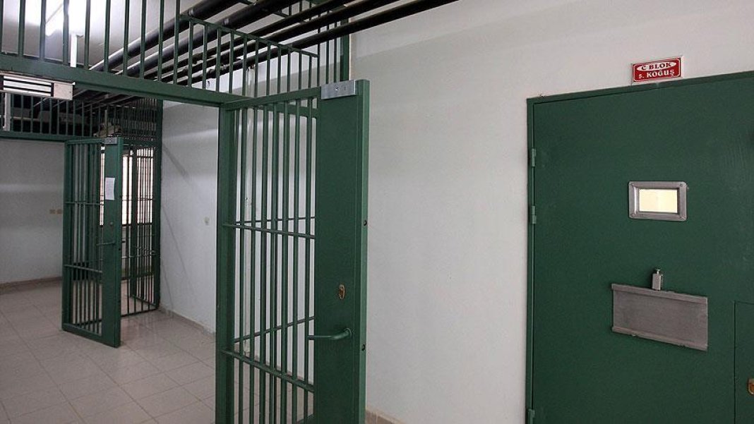 cezaevleri-doldu-tasti-yeni-infaz-duzenlemesinde-sona-gelindi-kimler-erken-tahliye-edilecek-4-001