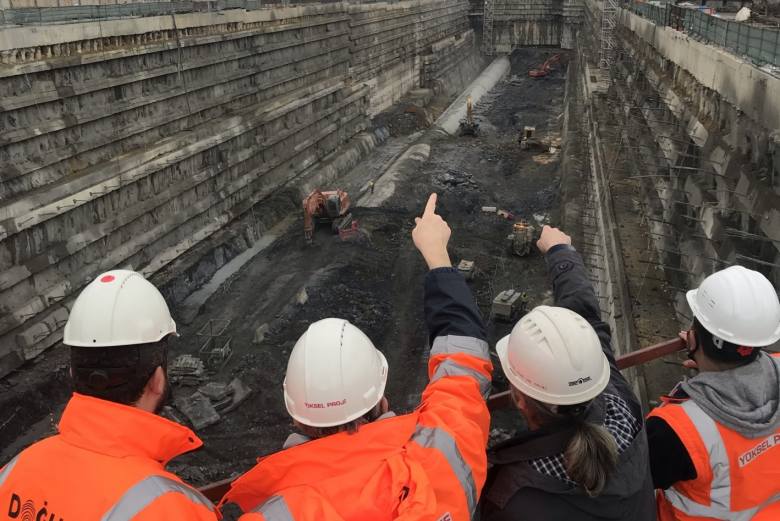 cekmekoy-sultanbeyli-metro-1