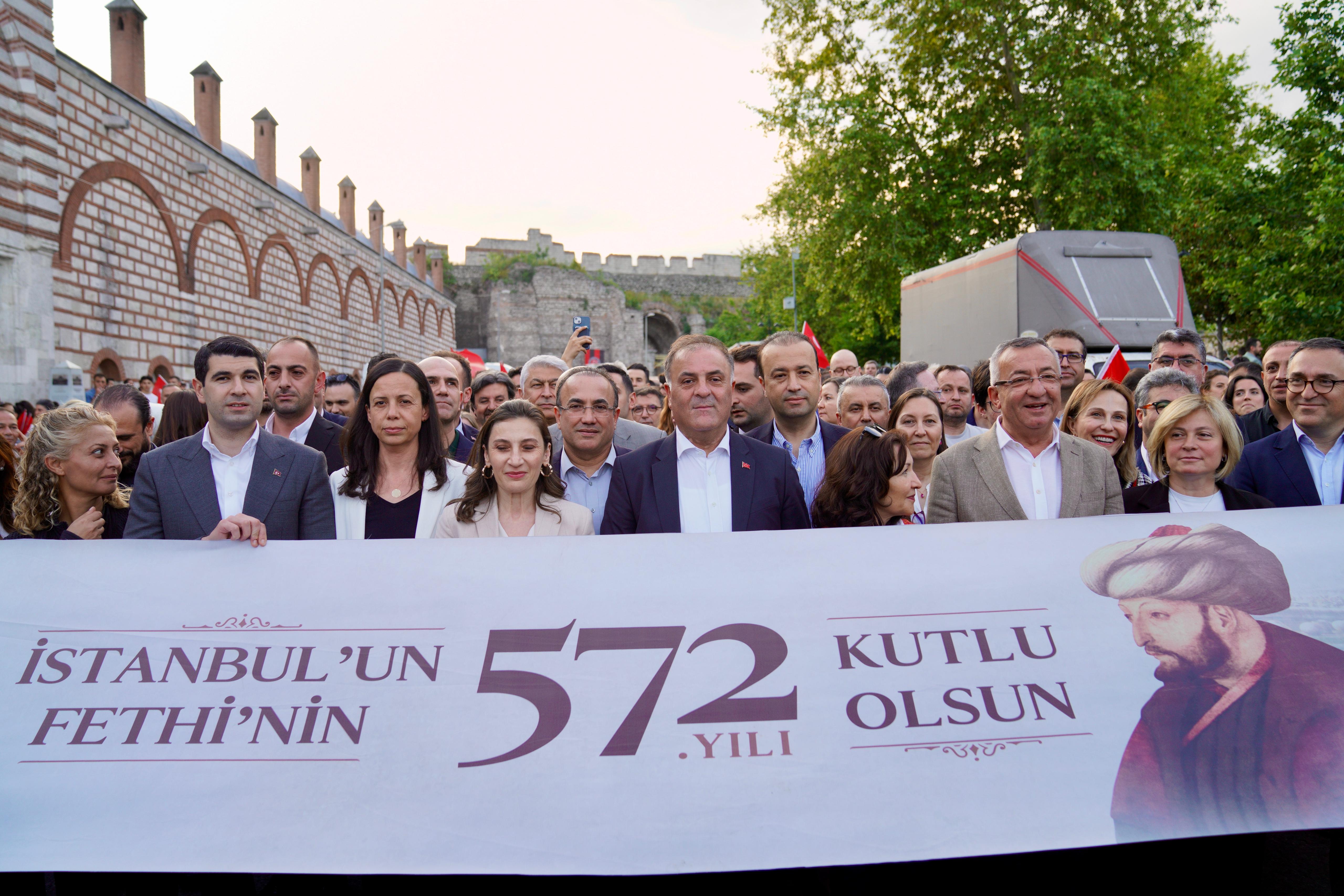 0e79b201-371b-4e4c-996a-dee8e72fa712