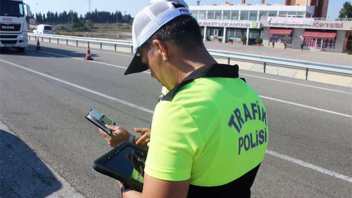 milyonlarca-arac-sahibine-cifte-darbe-bakan-yerlikaya-canli-yayinda-acikladi-artik-her-yerde-2