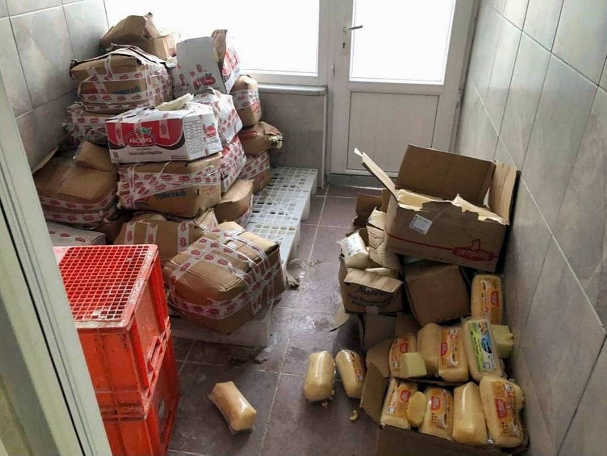 sahte-kasar-peyniri-gunu-gecmis-bozuk-kasar-peyniri-nasil-anlasilir-5