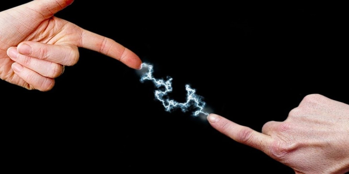 anlik-elektrik-carpmasi