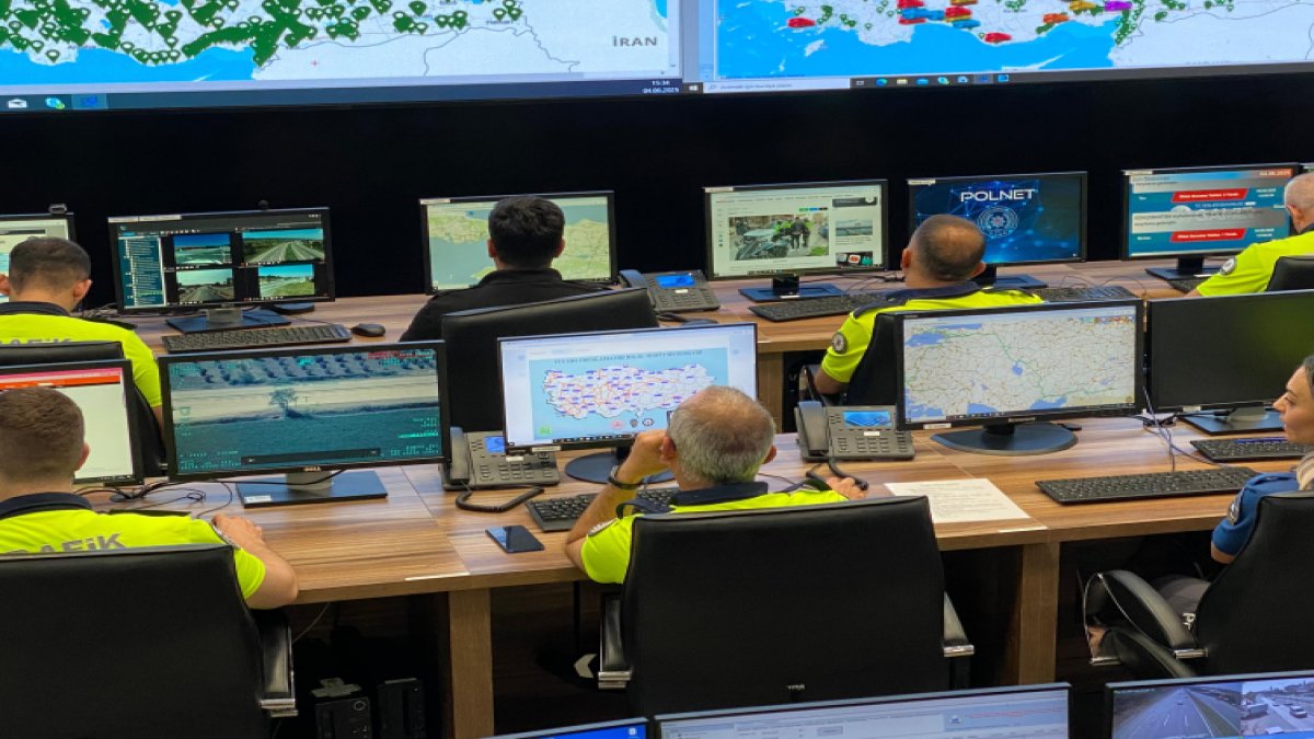 otobuslerde-3-bin-polis-gizli-yolcu-ol-221539-media2