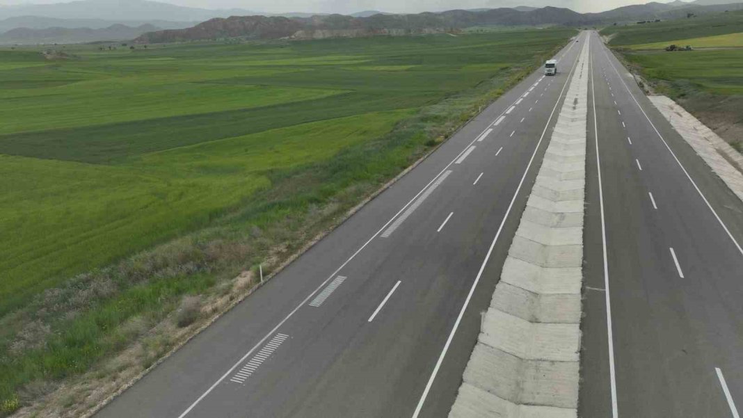 bakan-uraloglu-acikladi-turk-marsindan-sonra-sira-mehter-marsinda-1