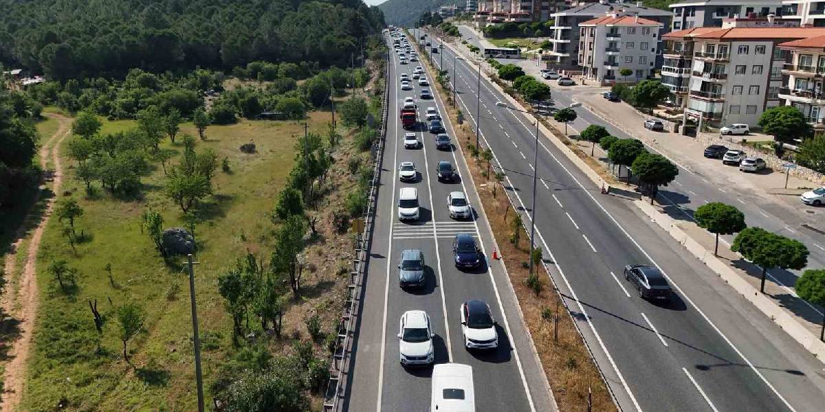 kurban-bayraminda-yerli-turist-muglaya-akin-etti-1.jpg