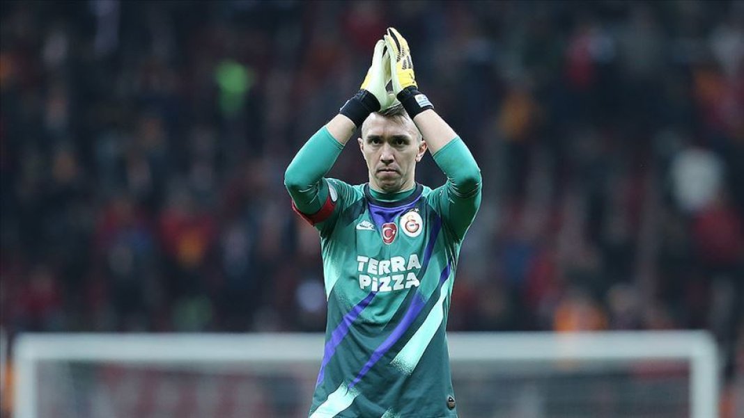 musleradan-galatasaraya-veda-oncesi-duygusal-roportaj-aklinda-sadece-fenerbahce-vardi-1.jpg
