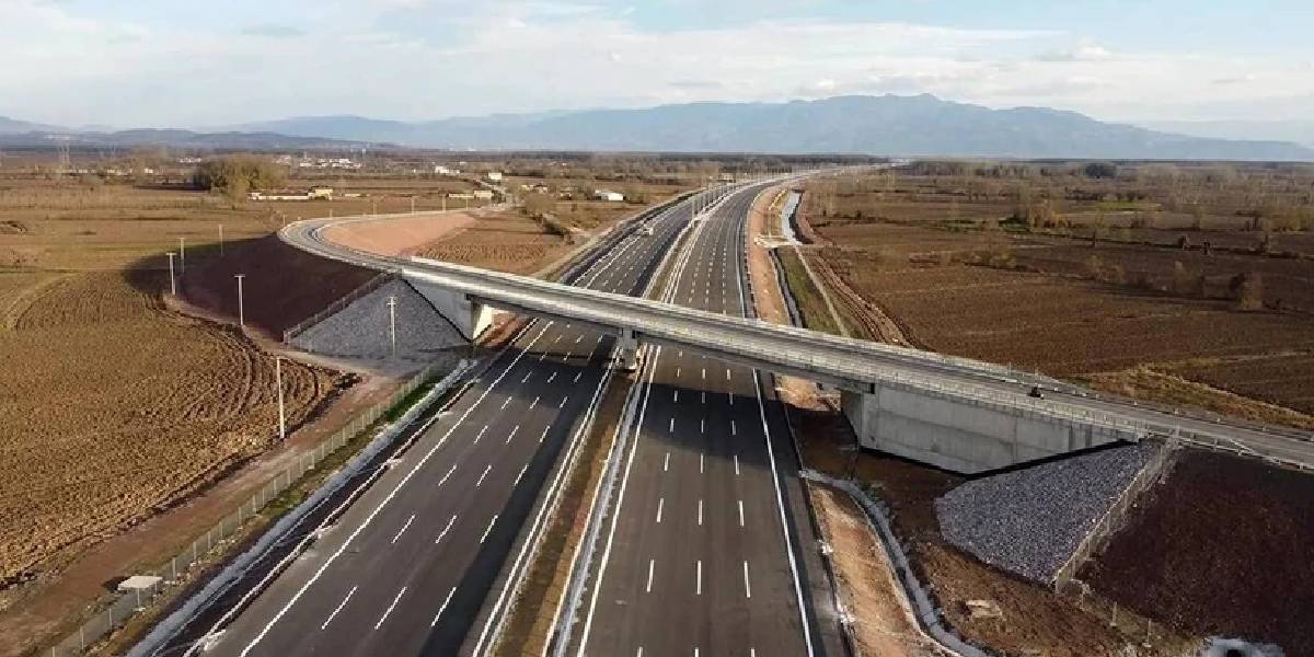 turkiyede-suruculerin-en-fazla-kaza-yaptigi-yollar-1.jpg