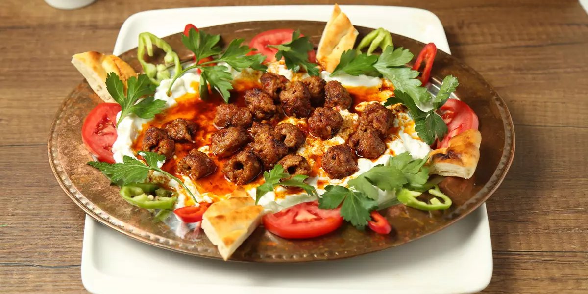 yogurtlu-kebap.jpg