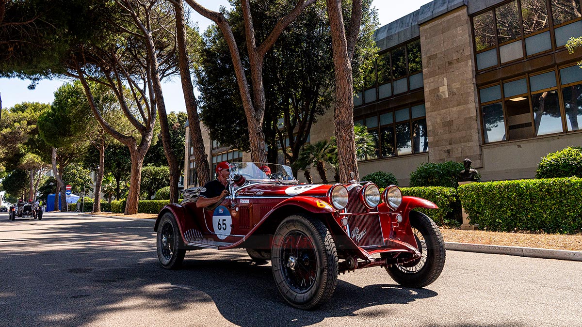 1000-miglia-dorduncu-gun-alfa-romeo.jpg