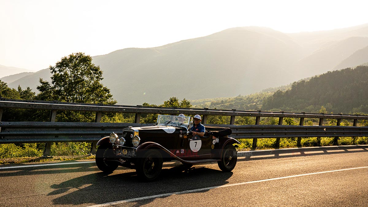 1000-miglia-dorduncu-gun-klasik-manzara.jpg