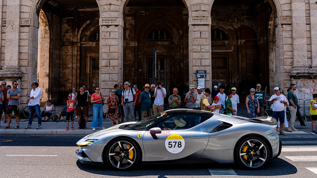 1000-miglia-ferrari-tribute-dorduncu-gun-2.jpg