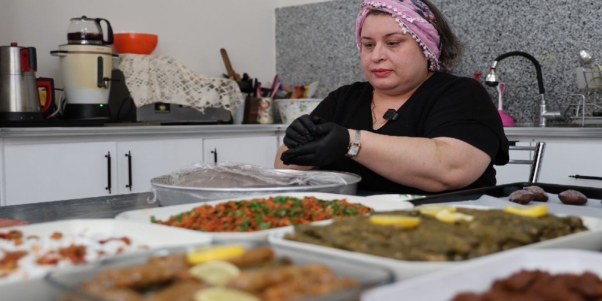 ayse-tuba-senel.jpg
