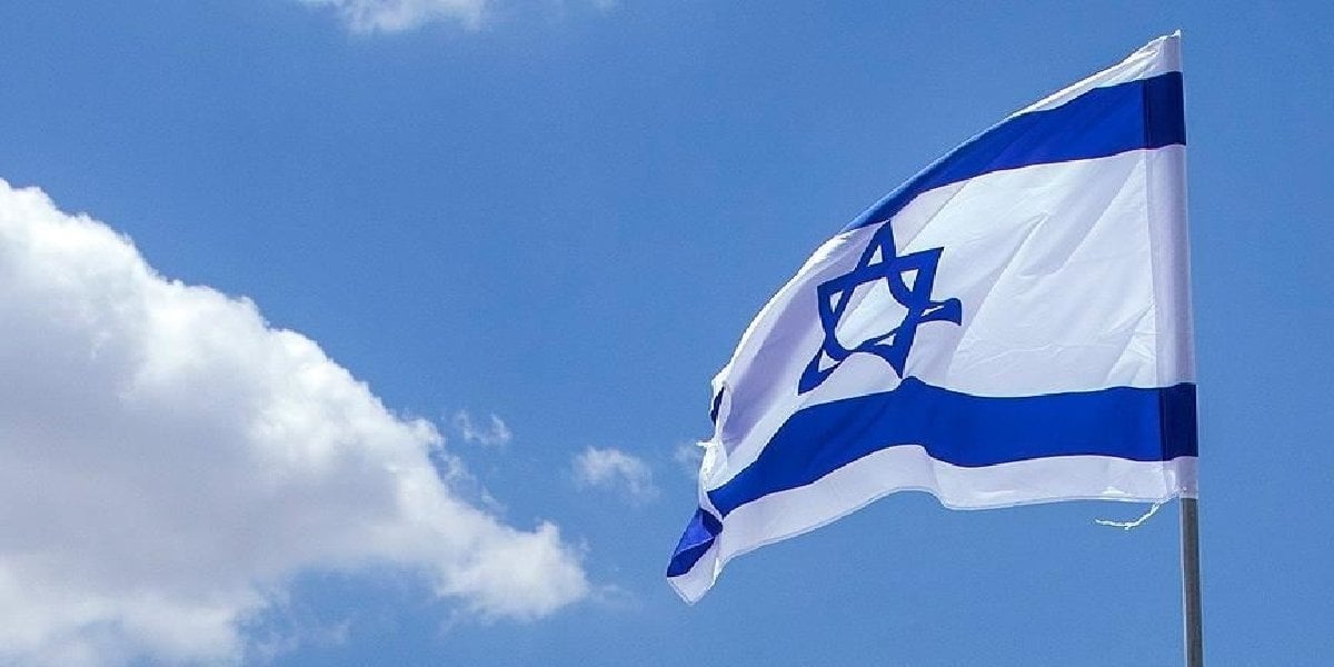 israil-bayrak.jpg